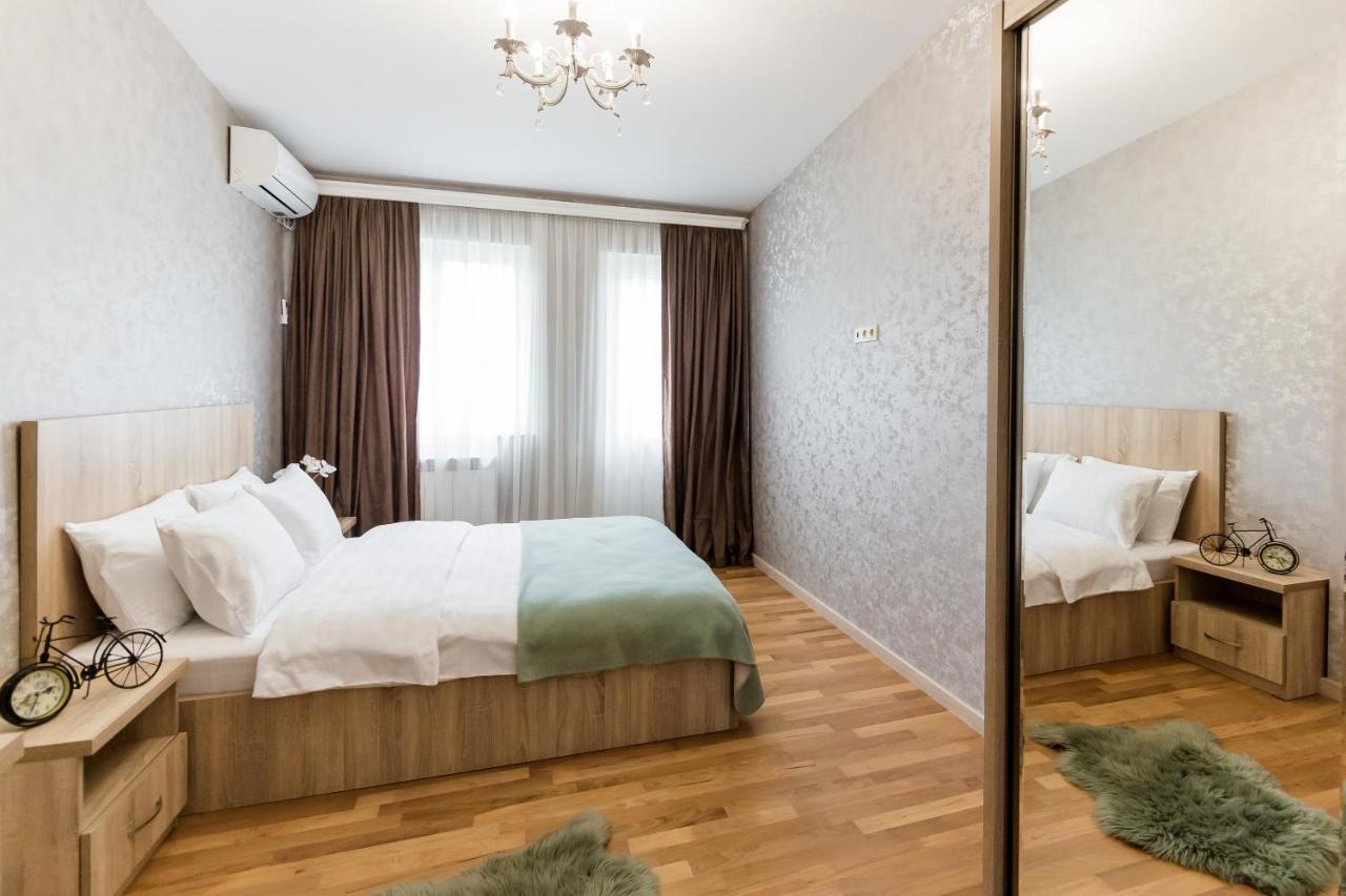 Dat Exx Apartments On Liberty Square Tiflis Dış mekan fotoğraf