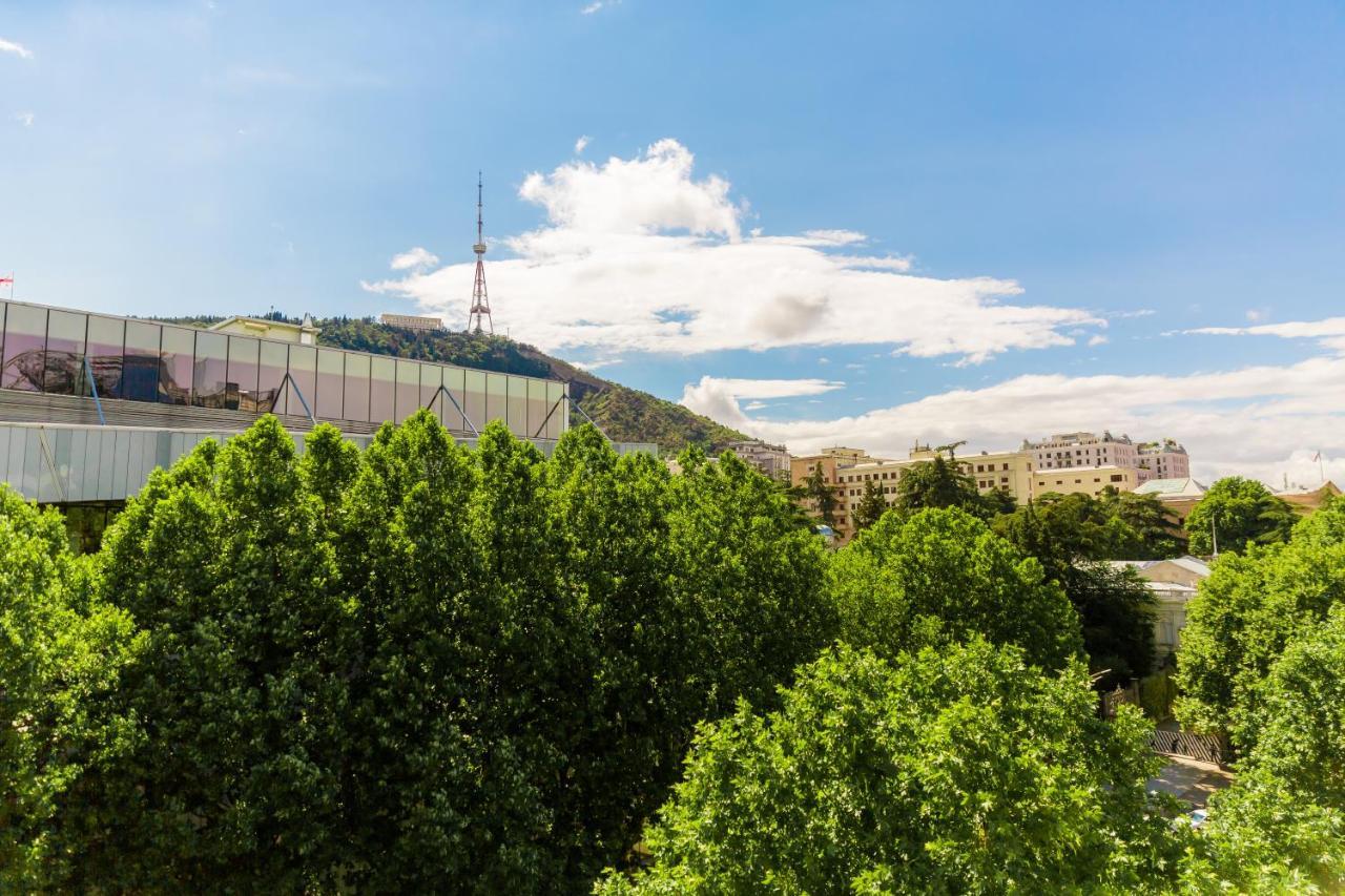 Dat Exx Apartments On Liberty Square Tiflis Dış mekan fotoğraf