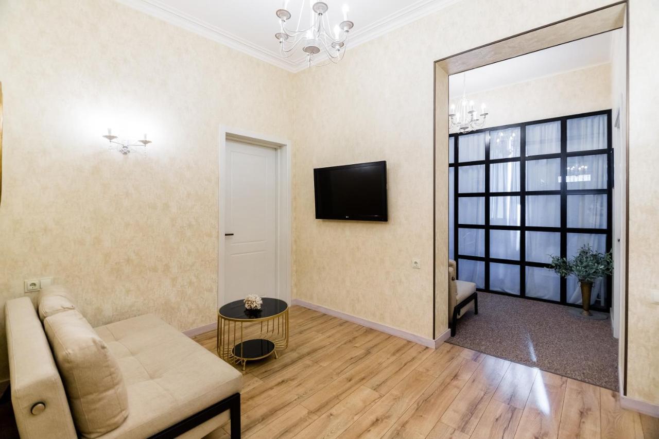 Dat Exx Apartments On Liberty Square Tiflis Dış mekan fotoğraf